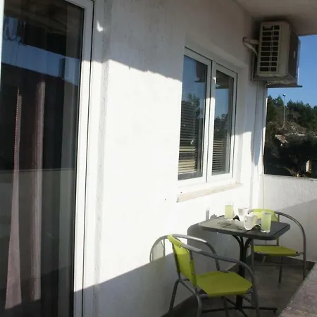 Appartement Monika Omiš